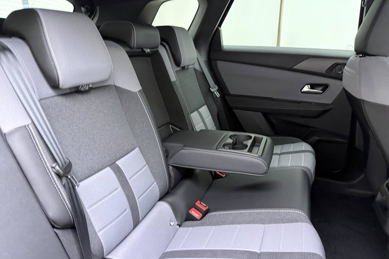 Vehicle Image 18