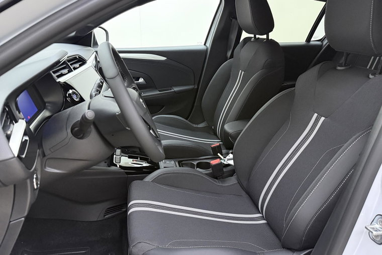 Vehicle Image 30