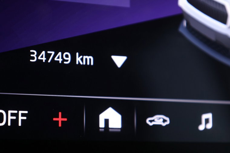 Vehicle Image 25