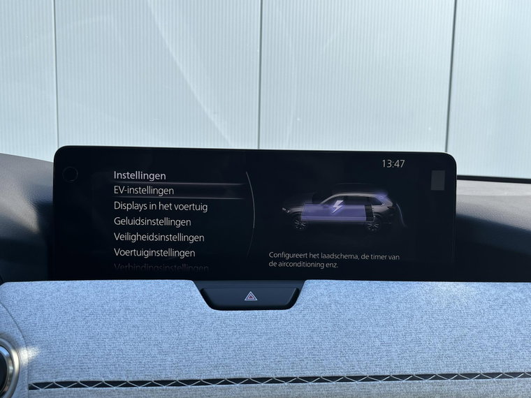 Vehicle Image 42