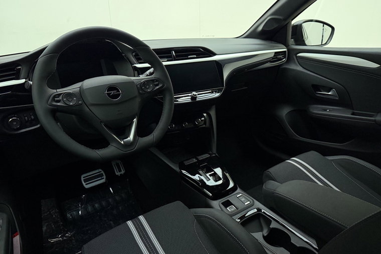 Vehicle Image 15