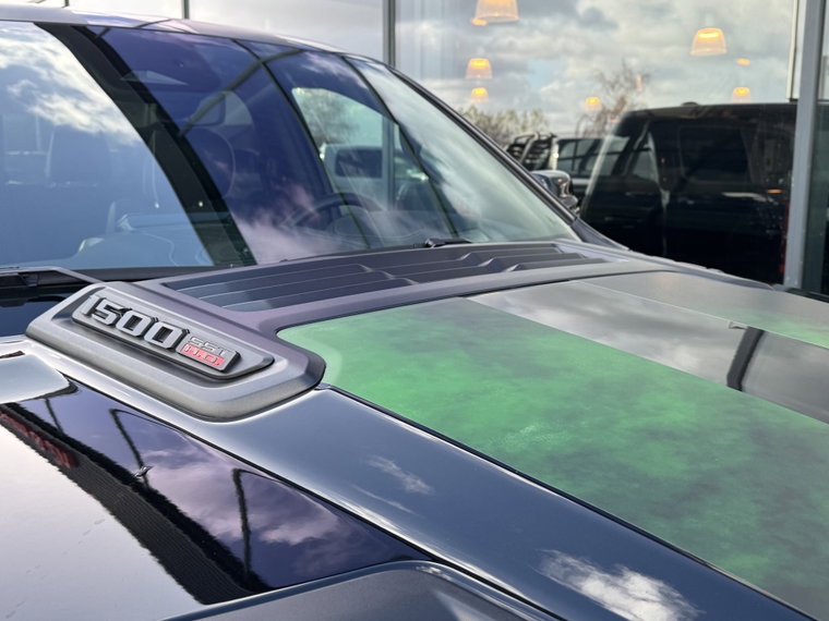 Vehicle Image 22