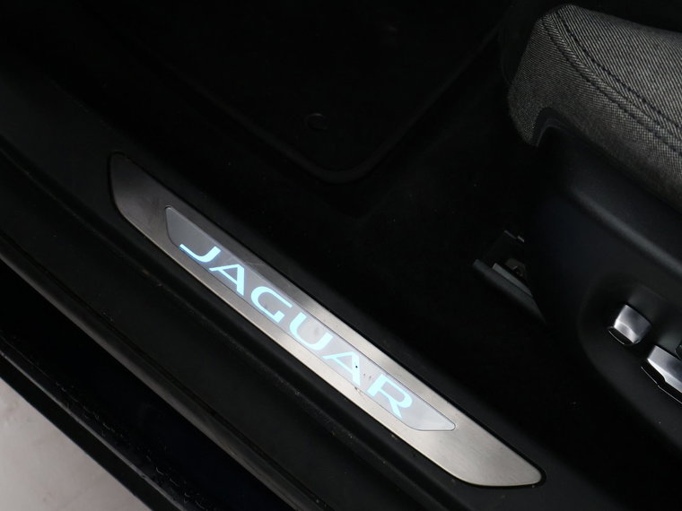 Vehicle Image 39