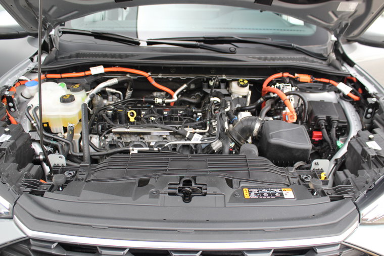 Vehicle Image 6