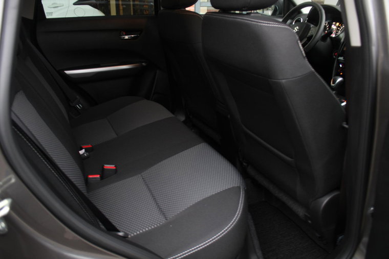 Vehicle Image 15