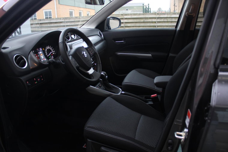 Vehicle Image 9