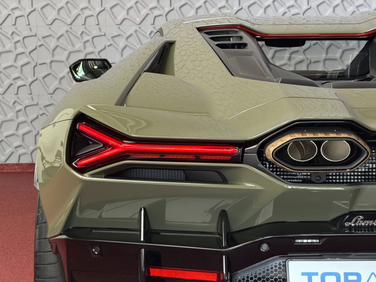 Vehicle Image 38