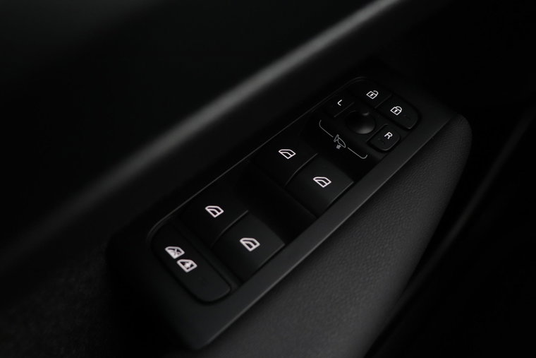 Vehicle Image 41