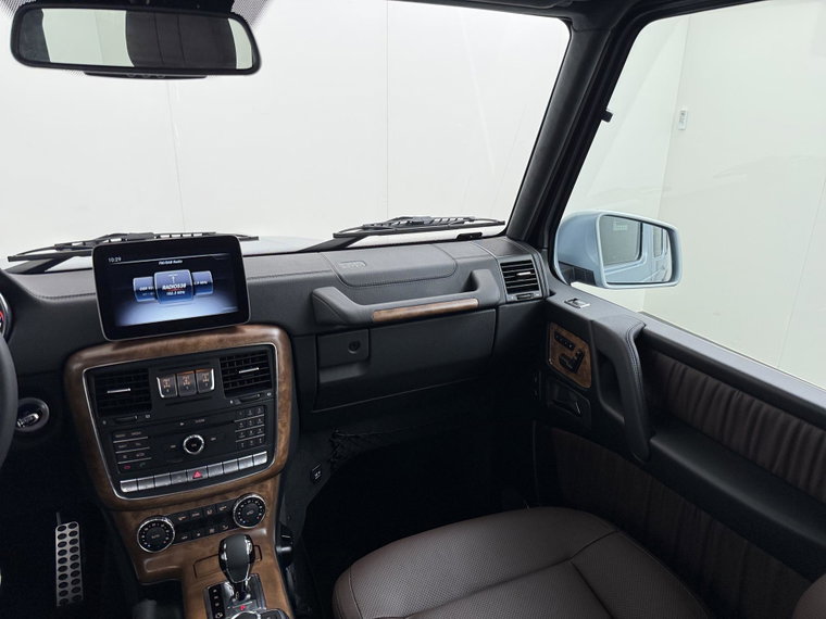 Vehicle Image 36