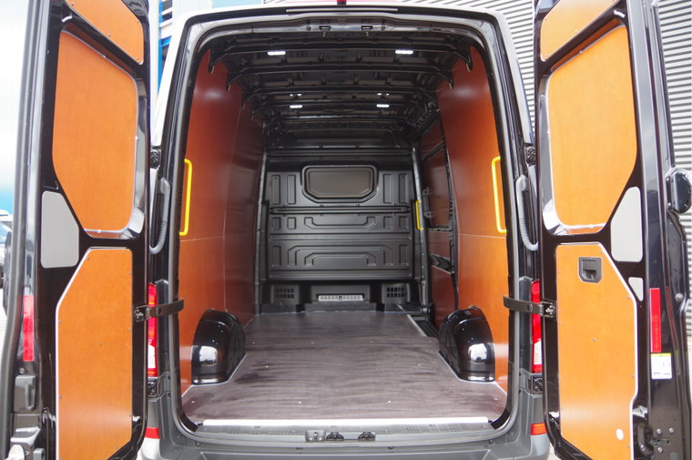 Vehicle Image 10