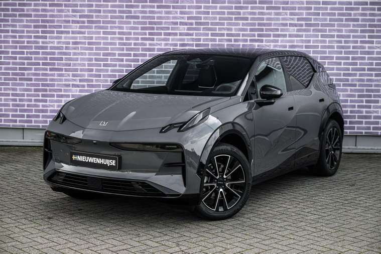 Vehicle Image 14