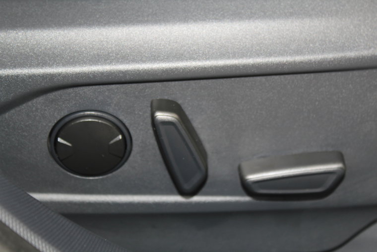 Vehicle Image 39