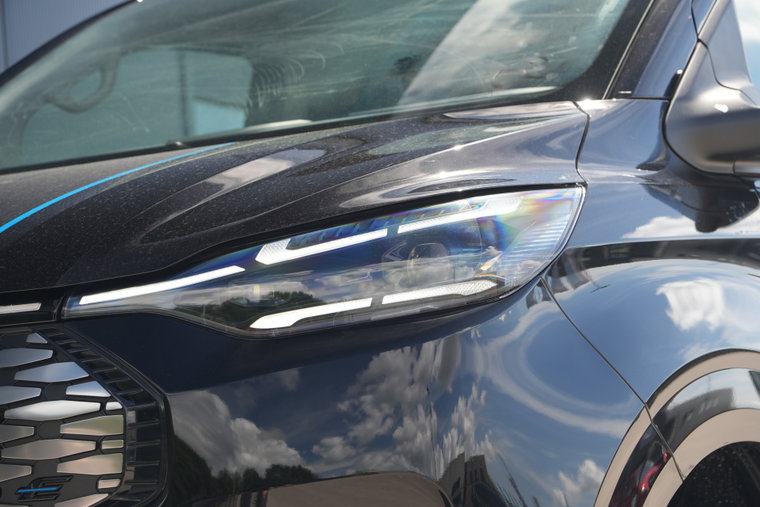 Vehicle Image 15