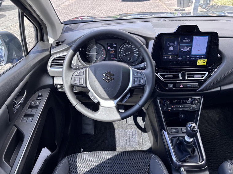 Vehicle Image 16