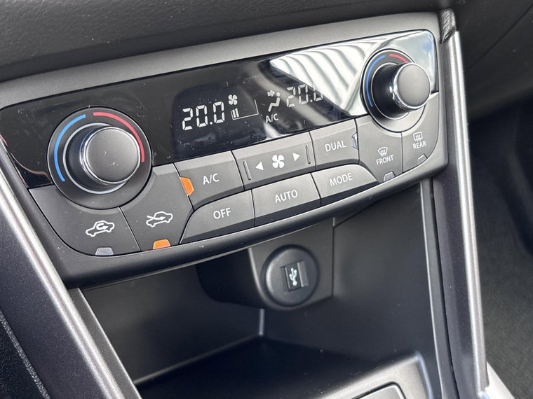Vehicle Image 22