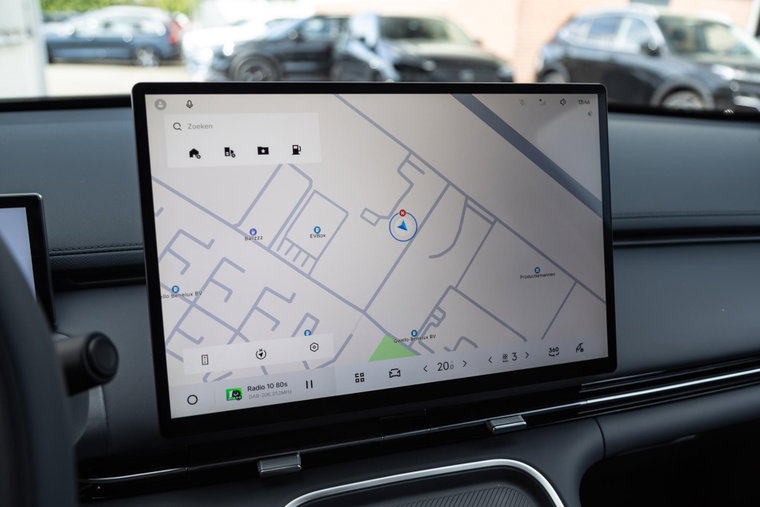 Vehicle Image 11