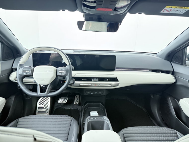 Vehicle Image 36
