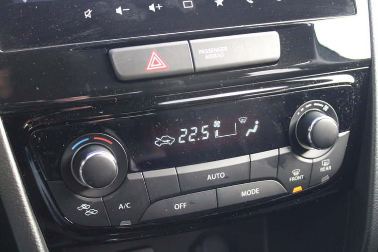 Vehicle Image 24