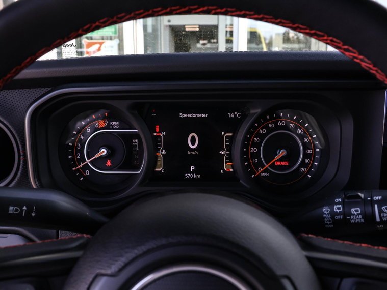 Vehicle Image 25