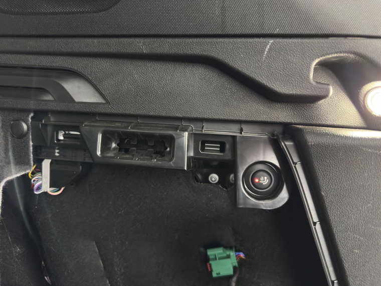 Vehicle Image 27