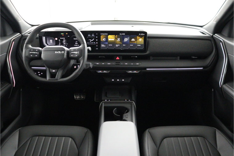 Vehicle Image 32