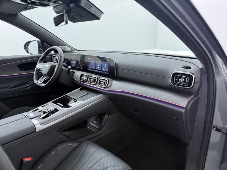 Vehicle Image 39