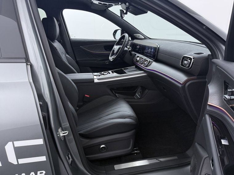 Vehicle Image 40