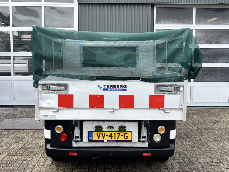 Vehicle Image 28