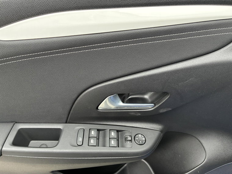 Vehicle Image 39