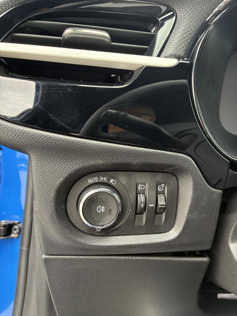 Vehicle Image 40