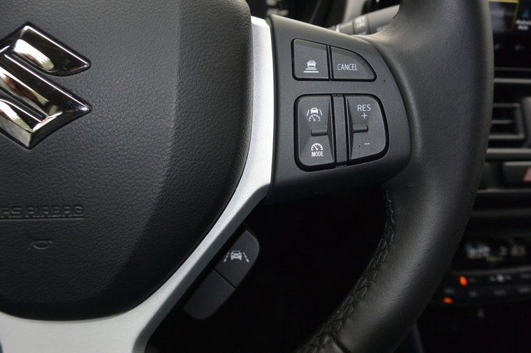 Vehicle Image 24