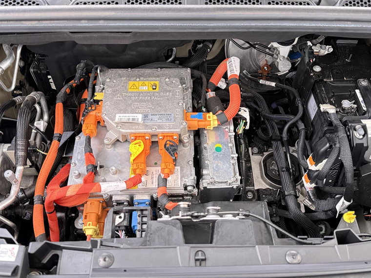 Vehicle Image 9
