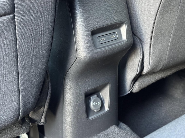 Vehicle Image 23
