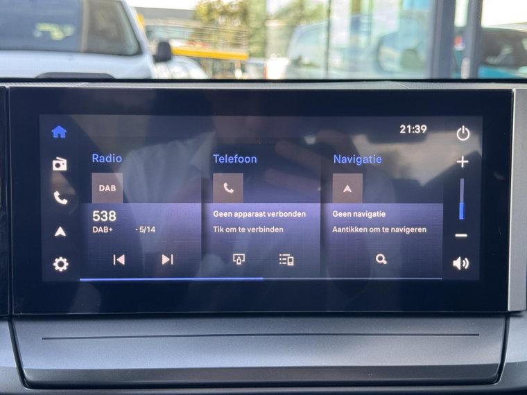 Vehicle Image 37