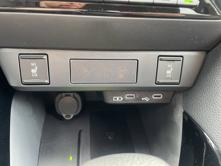 Vehicle Image 22