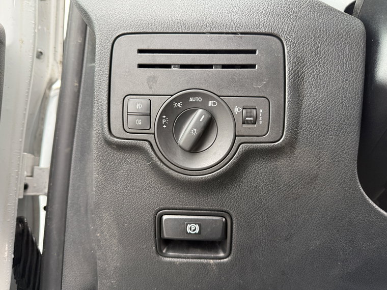 Vehicle Image 24