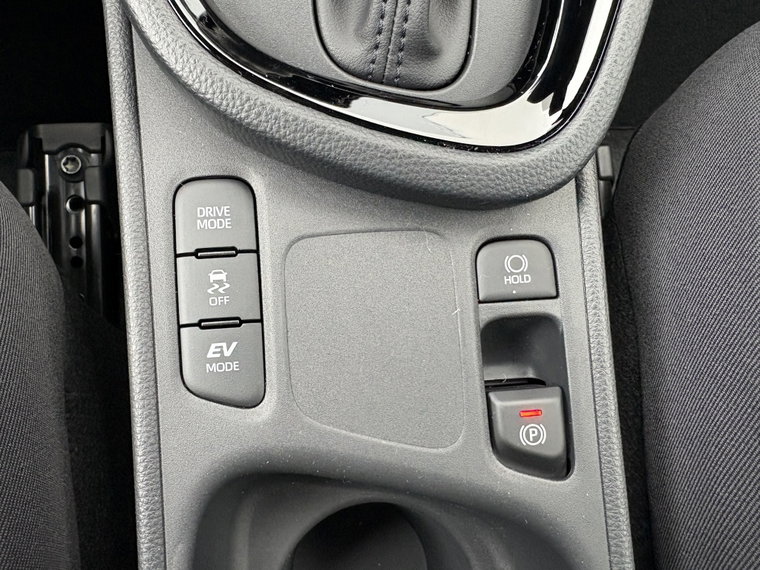 Vehicle Image 24