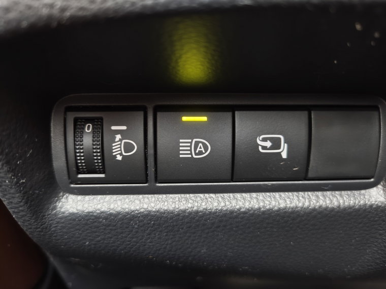 Vehicle Image 24