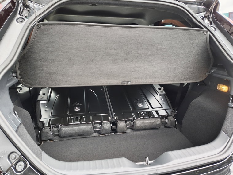 Vehicle Image 32