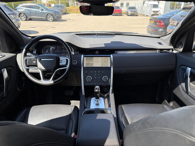 Vehicle Image 16
