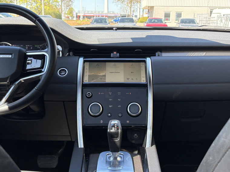 Vehicle Image 17