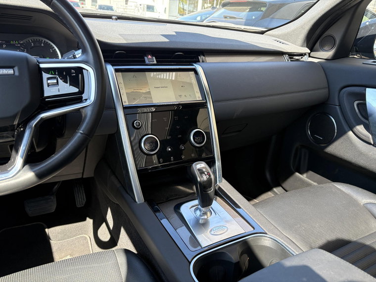 Vehicle Image 19