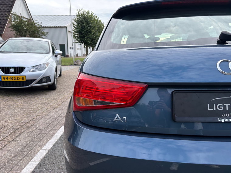 Vehicle Image 17