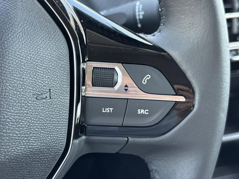 Vehicle Image 27