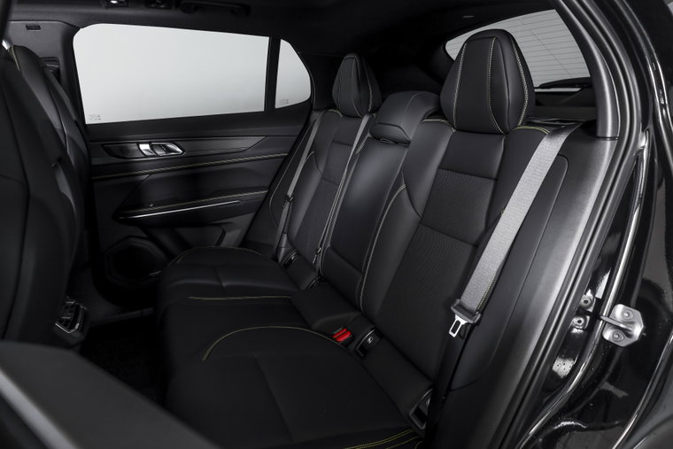 Vehicle Image 8