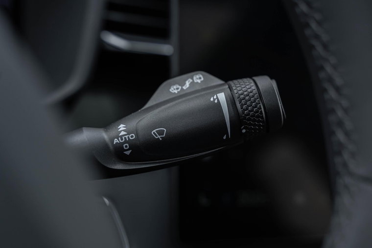 Vehicle Image 40