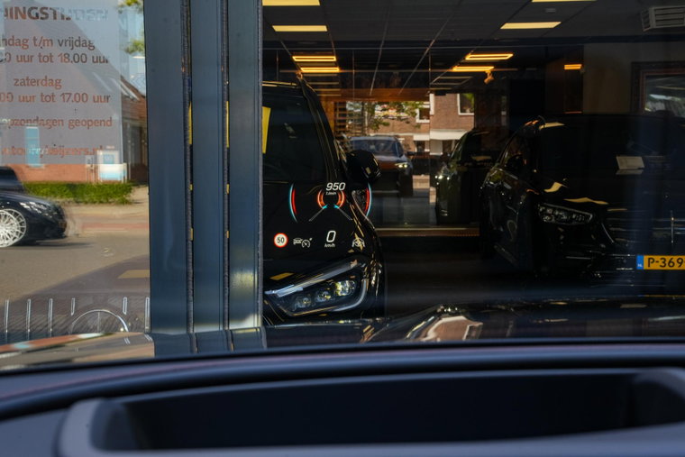 Vehicle Image 31