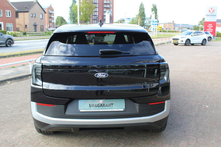 Vehicle Image 37