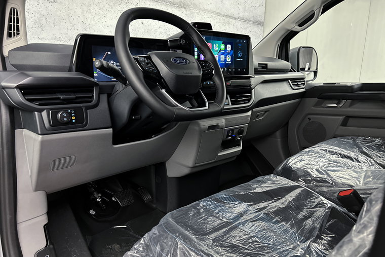 Vehicle Image 19