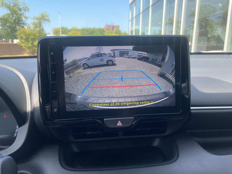 Vehicle Image 21